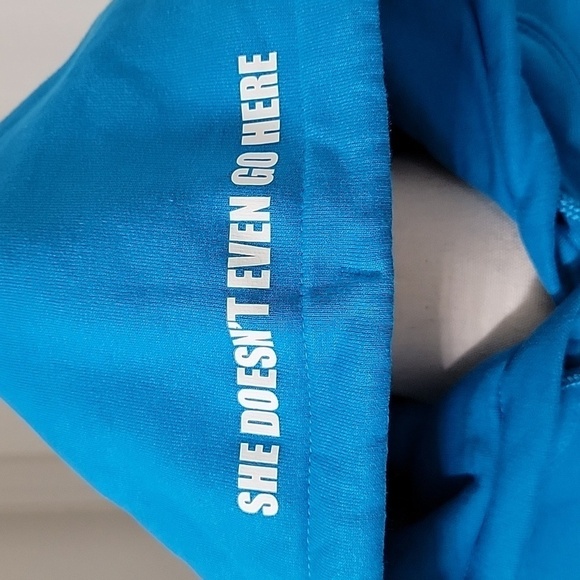 Original Paramount Mean Girls Movie Release Hoodie Size S, Exc. Cond. Like New - Picture 7 of 13